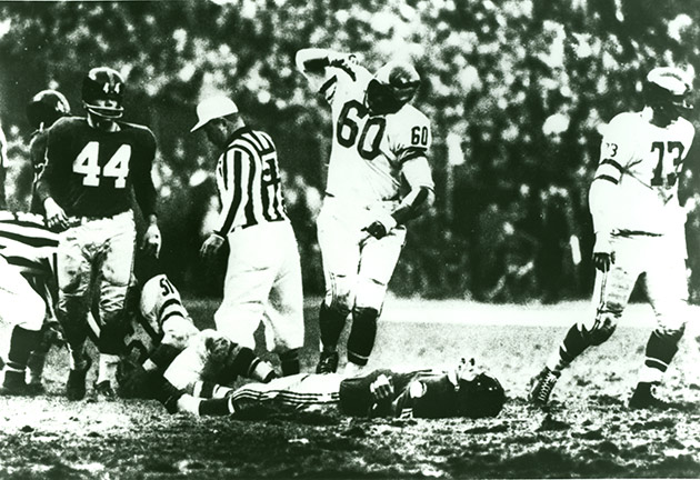 Public viewing held for Hall of Famer, fmr. Eagle Chuck Bednarik