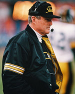 Chuck Noll, Coach of Steelers' 1970s Dynasty, Dies at 82 - The New